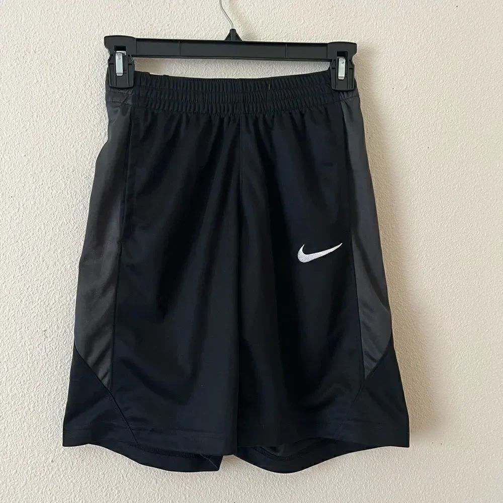 Nike Black and White Shorts Size M